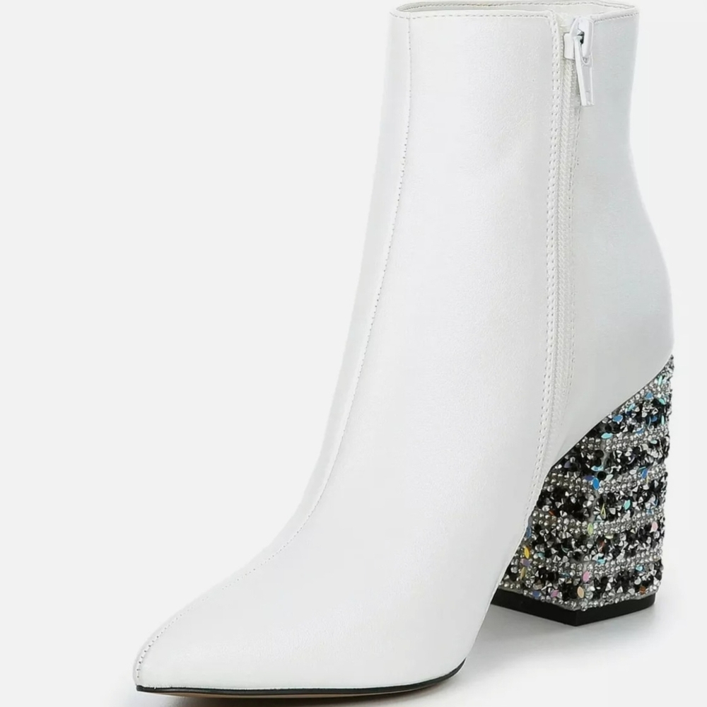 Betsey Johnson Women's Ankle Booties Kassie White Embellished Block Heel - Picture 2 of 9